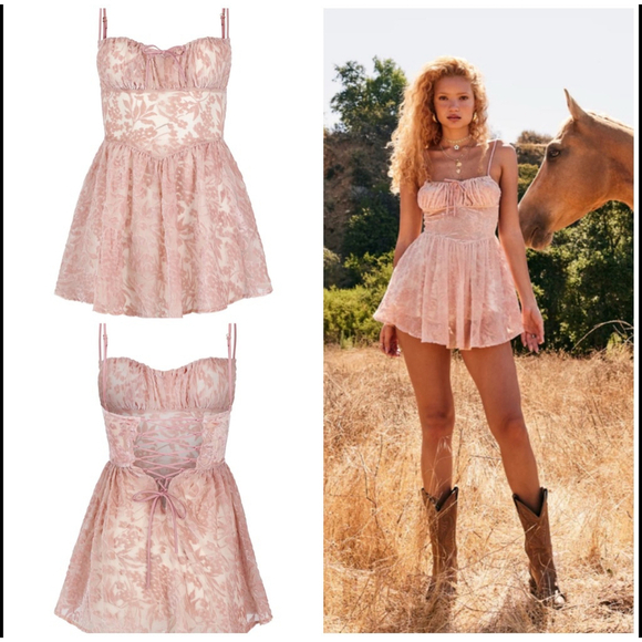 VANESSA MOONEY Dresses & Skirts - NWT Vanessa Mooney Pink Velvet Ballerina Mini Dress M